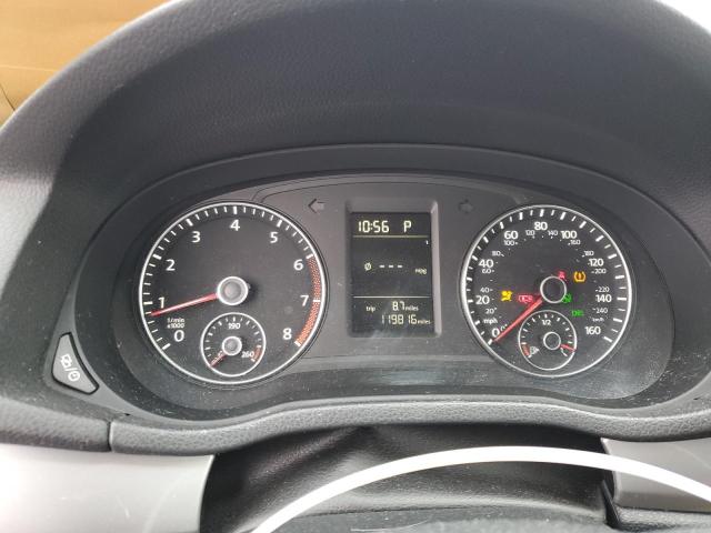 Photo 9 from auction – 2014 VOLKSWAGEN PASSAT S with VIN 1VWAT7A30EC066757
