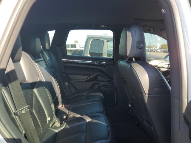 Photo 10 from auction – 2016 PORSCHE CAYENNE with VIN WP1AA2A28GLA03975