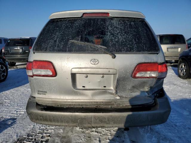 Photo 6 from auction – 2001 TOYOTA SIENNA LE with VIN 4T3ZF13C81U404565