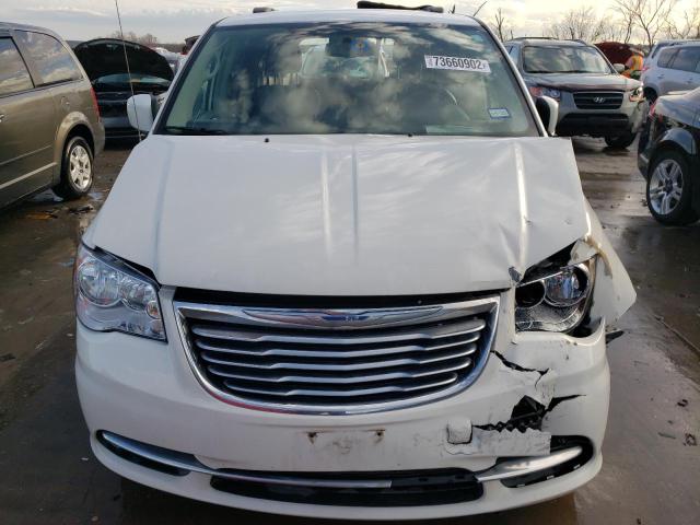 Photo 5 from auction – 2013 CHRYSLER TOWN & COU with VIN 2C4RC1BG5DR720341