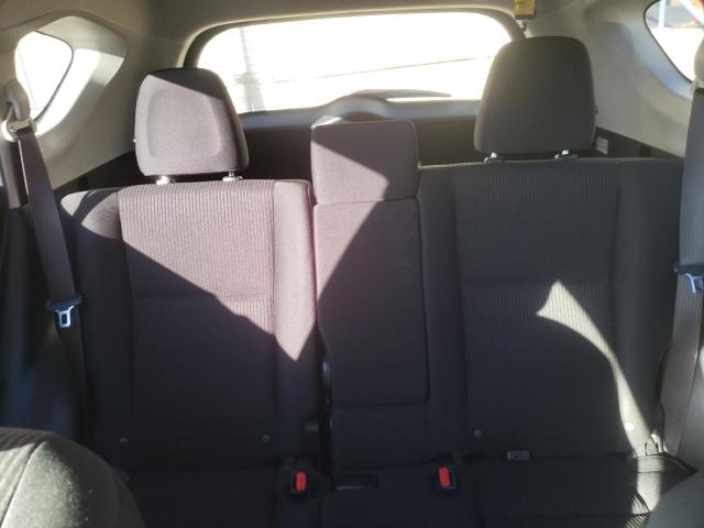 Photo 10 from auction – 2016 TOYOTA RAV4 LE with VIN JTMBFREV0GD195892