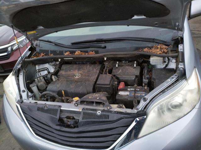 Photo 12 from auction – 2012 TOYOTA SIENNA LE with VIN 5TDKK3DC2CS233825