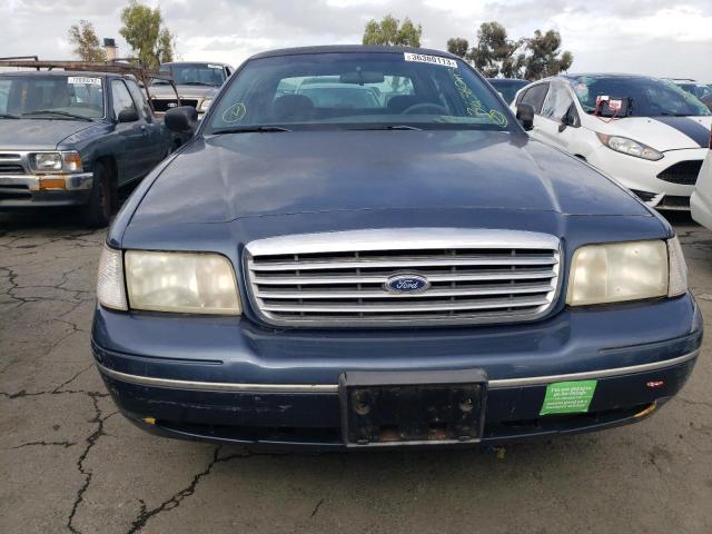 Photo 5 from auction – 1998 FORD CROWN VICT with VIN 2FAFP73W3WX101922