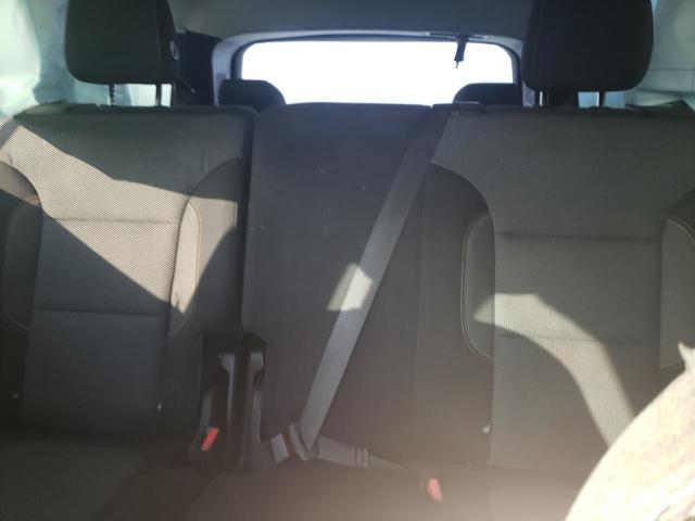 Photo 10 from auction – 2018 CHEVROLET TRAVERSE L with VIN 1GNERFKW2JJ163915