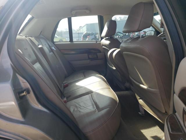 Photo 10 from auction – 2004 MERCURY GRAND MARQ with VIN 2MEFM74WX4X692229