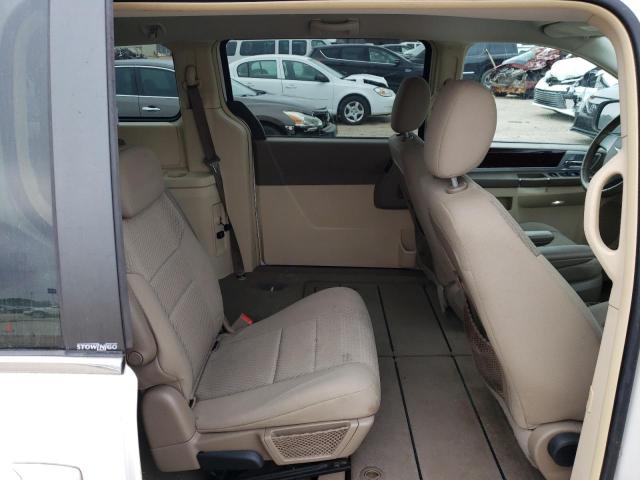Photo 11 from auction – 2010 CHRYSLER TOWN & COU with VIN 2A4RR5D10AR240194