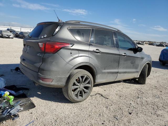 Photo 3 from auction – 2019 FORD ESCAPE with VIN 1FMCU9GD6KUC06008