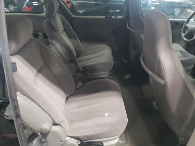 Photo 11 from auction – 2003 CHRYSLER TOWN & COU with VIN 2C4GP24R53R268874