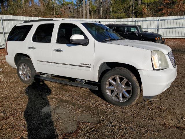 Photo 4 from auction – 2010 GMC YUKON DENA with VIN 1GKUKEEF4AR135554