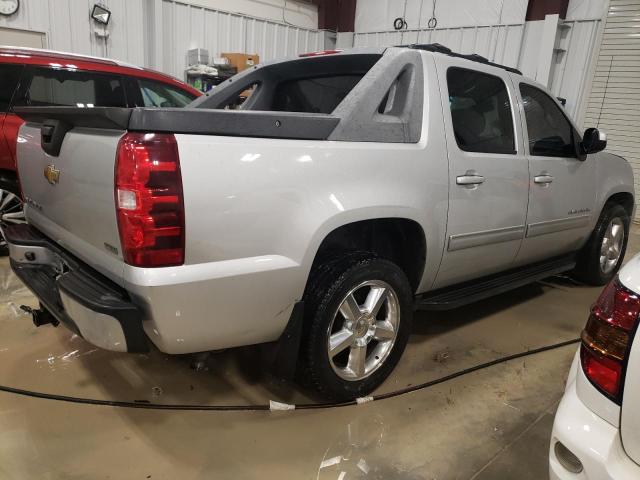 Photo 3 from auction – 2011 CHEVROLET AVALANCHE with VIN 3GNMCEE09BG302729