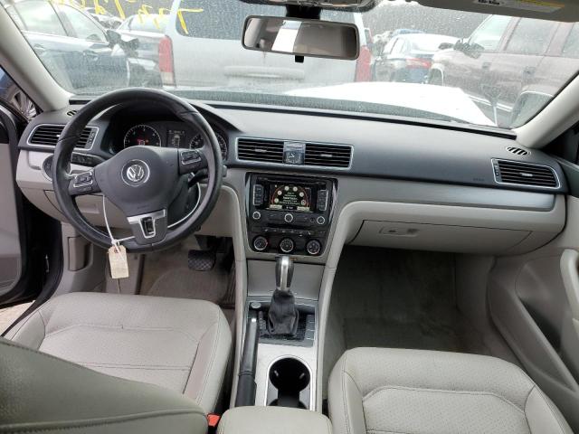 Photo 8 from auction – 2015 VOLKSWAGEN PASSAT SE with VIN 1VWBV7A37FC054637