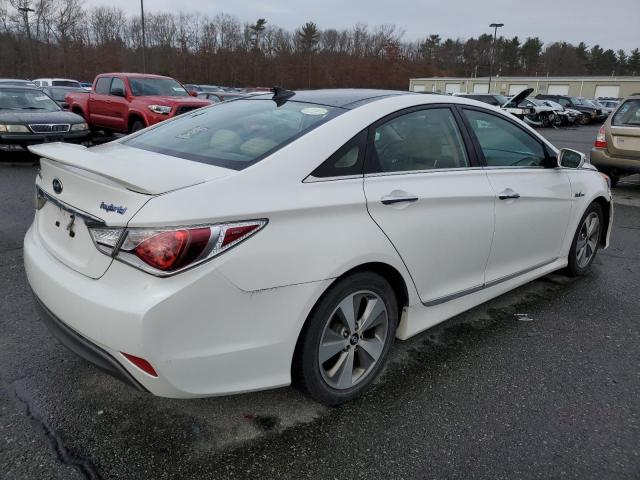 Photo 3 from auction – 2012 HYUNDAI SONATA HYB with VIN KMHEC4A42CA031086