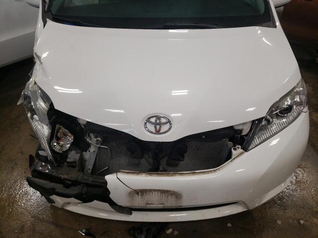 Photo 12 from auction – 2015 TOYOTA SIENNA LE with VIN 5TDKK3DC2FS540822
