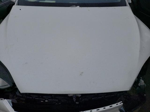 Photo 12 from auction – 2016 TESLA MODEL X with VIN 5YJXCAE20GF001814