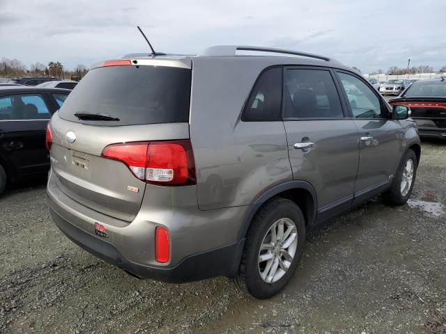 Photo 3 from auction – 2015 KIA SORENTO LX with VIN 5XYKTDA79FG554742