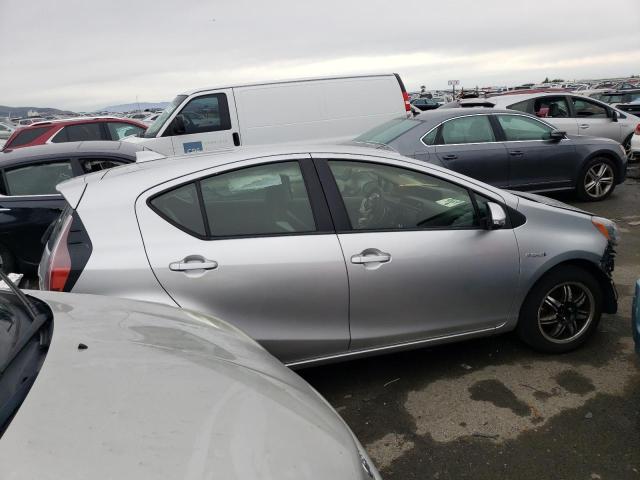 Photo 3 from auction – 2015 TOYOTA PRIUS C with VIN JTDKDTB36F1108227