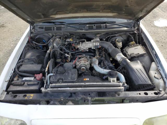 Photo 11 from auction – 2008 FORD CROWN VICT with VIN 2FAHP71V88X148823