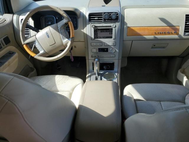 Photo 8 from auction – 2007 LINCOLN MKX with VIN 2LMDU88CX7BJ07133