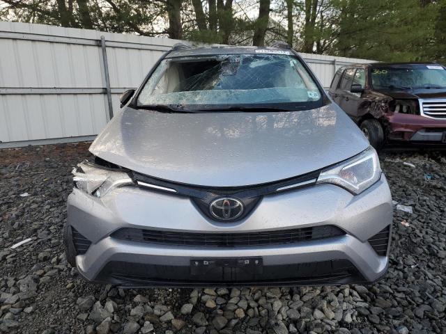 Photo 11 from auction – 2018 TOYOTA RAV4 LE with VIN JTMBFREV9JJ216134