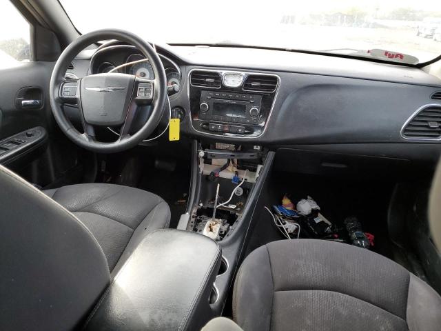 صورة رقم 8 من المزاد - 2012 CHRYSLER 200 LX مع VIN 1C3CCBAG9CN225685