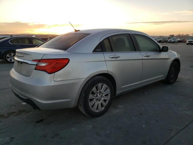 Photo 3 from auction – 2012 CHRYSLER 200 LX with VIN 1C3CCBAB2CN319282