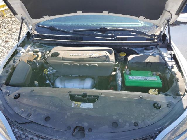 Photo 11 from auction – 2015 CHRYSLER 200 LIMITE with VIN 1C3CCCAB5FN602141