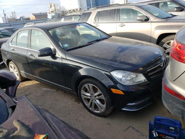 Photo 4 from auction – 2013 MERCEDES-BENZ E-CLASS with VIN WDDGF8AB3DR256457