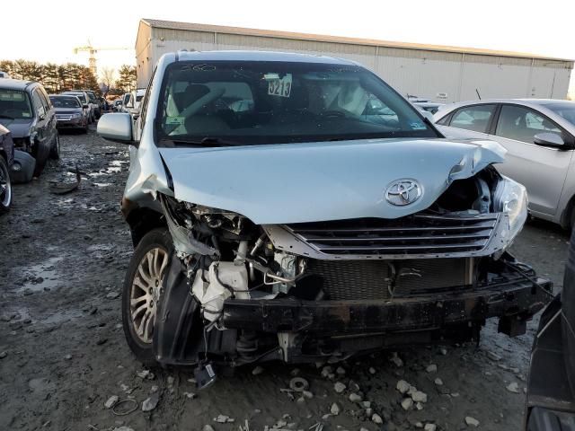 Photo 11 from auction – 2015 TOYOTA SIENNA XLE with VIN 5TDYK3DC0FS668261