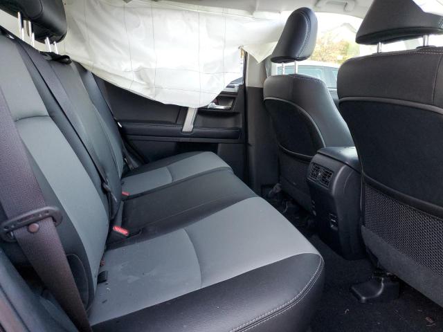Photo 10 from auction – 2018 TOYOTA 4RUNNER SR with VIN JTEBU5JR8J5580153