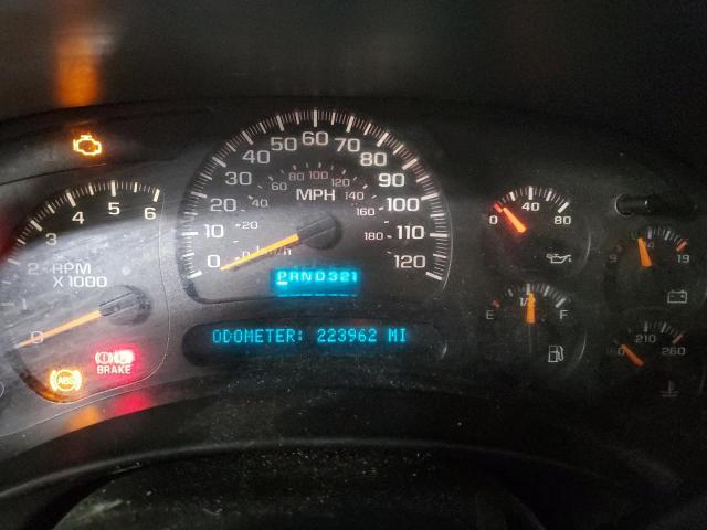 Photo 9 from auction – 2005 CHEVROLET SILVERADO with VIN 1GCEK19ZX5Z255751