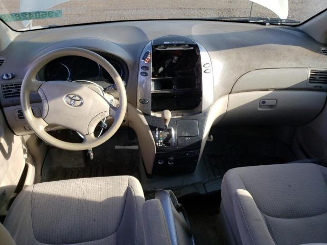 Photo 8 from auction – 2010 TOYOTA SIENNA CE with VIN 5TDKK4CC2AS324405