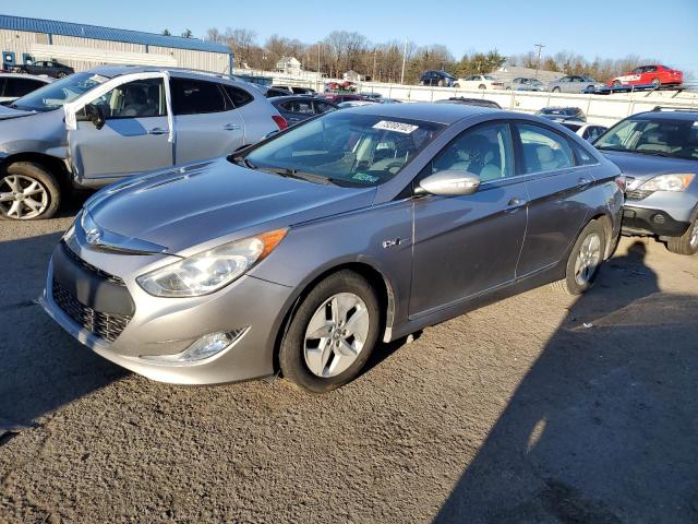 HYUNDAI SONATA HYB 2011 with VIN KMHEC4A46BA001815 - Photo from auction