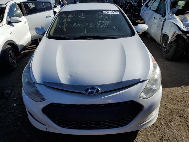 Photo 5 from auction – 2011 HYUNDAI SONATA HYB with VIN KMHEC4A41BA018778