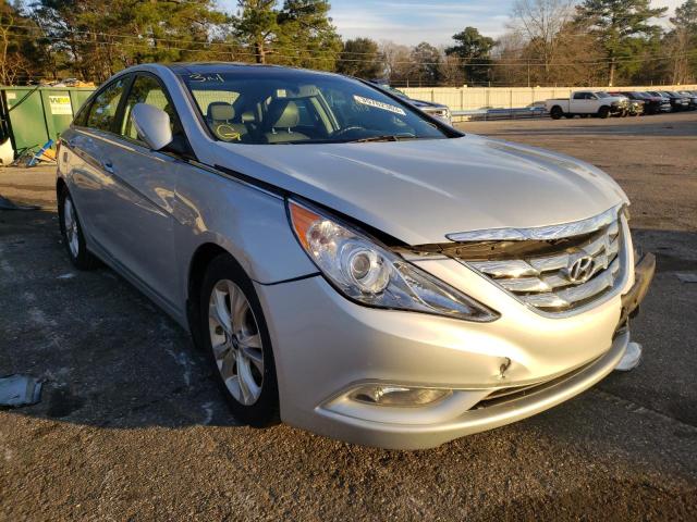 Фото 4 с аукциона – 2012 HYUNDAI SONATA SE с VIN 5NPEC4AC3CH364305