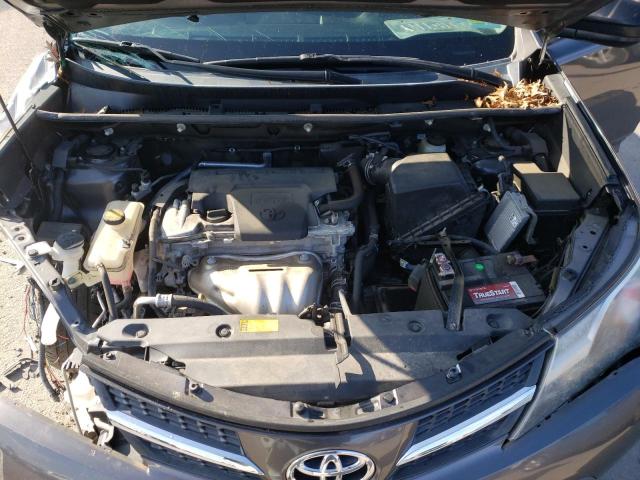 Photo 12 from auction – 2015 TOYOTA RAV4 LE with VIN 2T3BFREV2FW231180