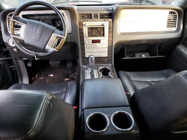 Photo 8 from auction – 2010 LINCOLN NAVIGATOR with VIN 5LMJJ2J53AEJ10531