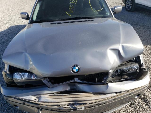 Photo 11 from auction – 2004 BMW 325 I with VIN WBAEV33474KL63099