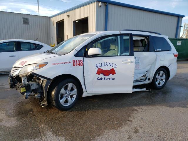 TOYOTA SIENNA LE 2017 with VIN 5TDKZ3DC2HS814907 - Photo from auction