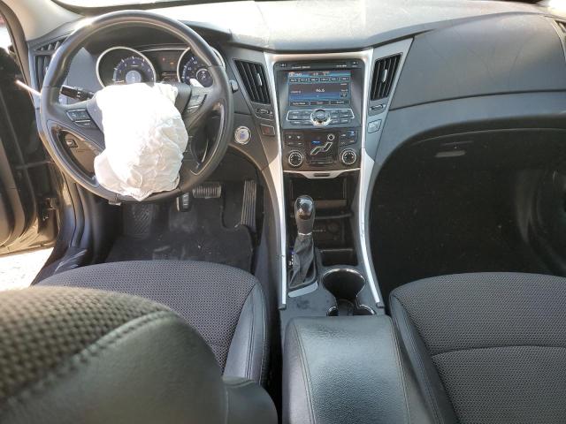 Photo 8 from auction – 2011 HYUNDAI SONATA SE with VIN 5NPEC4AB5BH199668