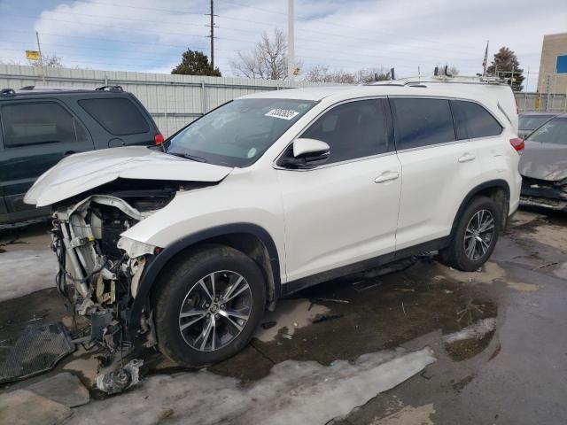 TOYOTA HIGHLANDER 2019 with VIN 5TDBZRFHXKS735021 - Photo from auction