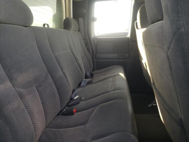 Photo 10 from auction – 2003 CHEVROLET SILVERADO with VIN 1GCHC29U33E334767