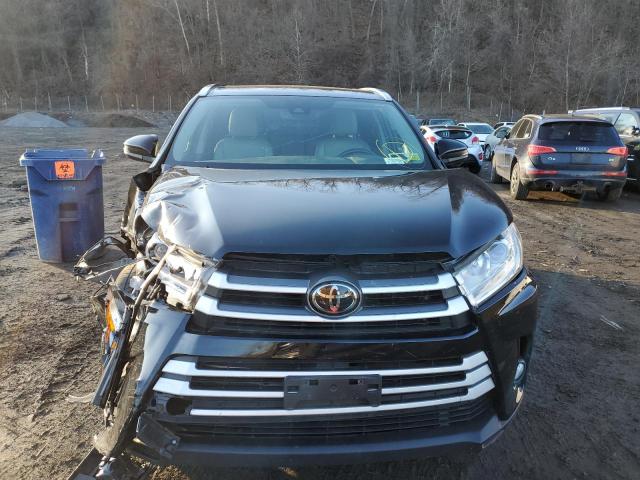 Photo 5 from auction – 2019 TOYOTA HIGHLANDER with VIN 5TDJZRFH0KS582046