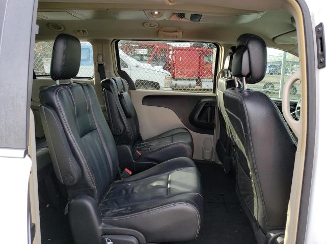 Photo 11 from auction – 2014 CHRYSLER TOWN & COU with VIN 2C4RC1BG7ER397797
