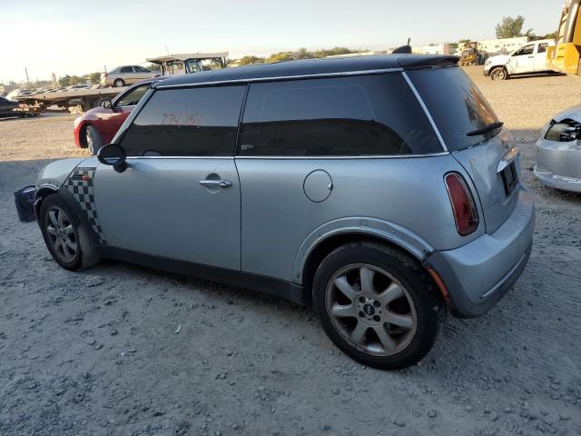 Photo 2 from auction – 2006 MINI COOPER with VIN WMWRC33566TK66070