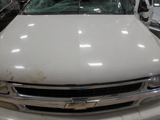 Photo 12 from auction – 2003 CHEVROLET SUBURBAN K with VIN 1GNFK16Z33J113320