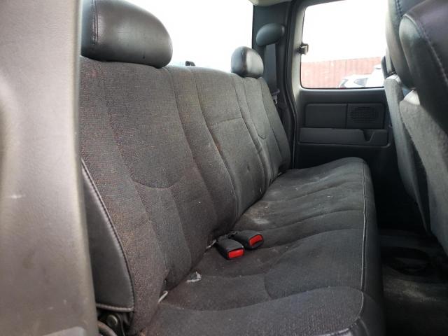 Photo 11 from auction – 2005 CHEVROLET SILVERADO with VIN 1GCEC19X15Z206336