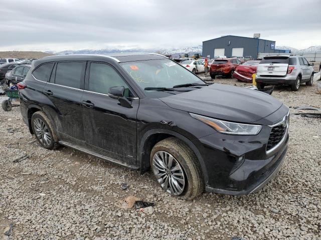 Фото 4 с аукциона – 2022 TOYOTA HIGHLANDER с VIN 5TDEBRCH1NS077857