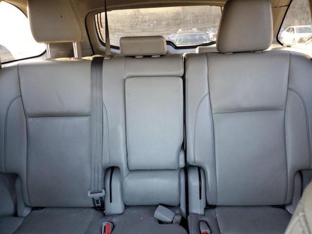 Photo 10 from auction – 2019 TOYOTA HIGHLANDER with VIN 5TDJZRFH0KS582046