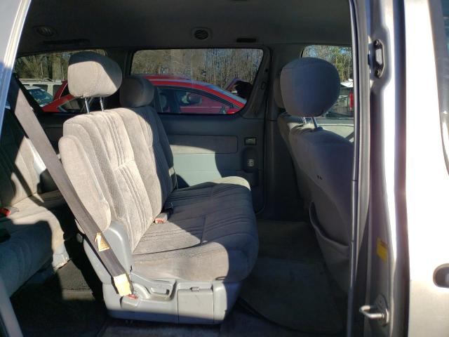 Photo 11 from auction – 2002 TOYOTA SIENNA CE with VIN 4T3ZF19C02U433616