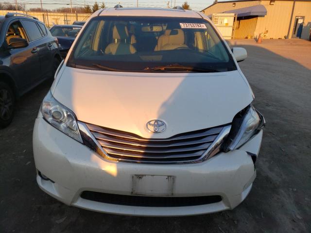 Photo 5 from auction – 2017 TOYOTA SIENNA XLE with VIN 5TDDZ3DC7HS165257